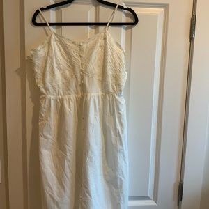 Romantic white summer dress from Simple Vintage